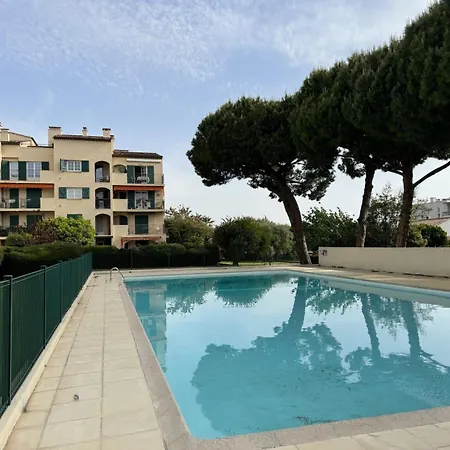 アパート Superb In Provenzal With Pool *