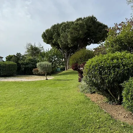 Superb In Provenzal With Pool 公寓
